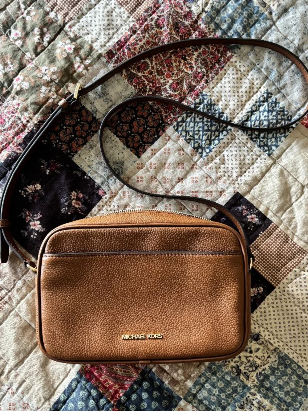 Michael Kors Jet Set Large Pebbled Leather Camera Crossbody Bag